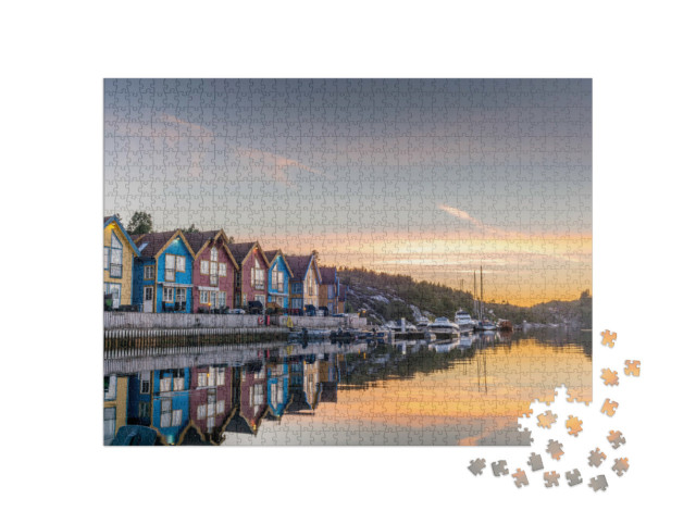 Puzzle de 1000 pièces « Reflets sur l'eau de mer au fjord de Bergen, Norvège »