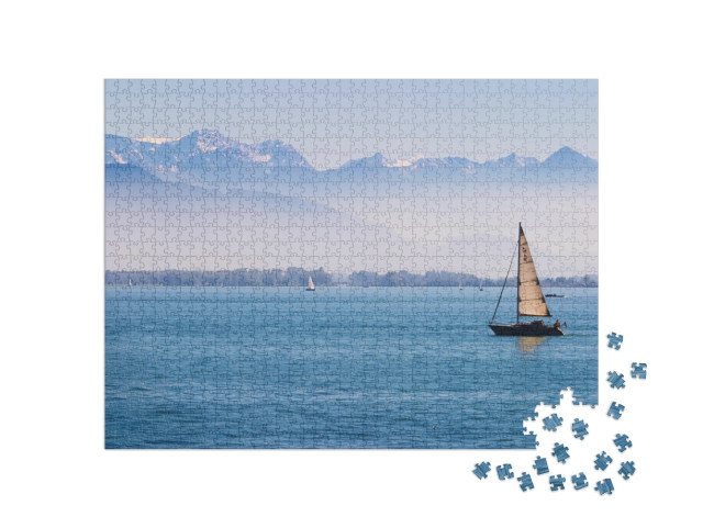 Puzzle de 1000 pièces « Bateaux sur le lac de Constance avec les Alpes en arrière-plan »