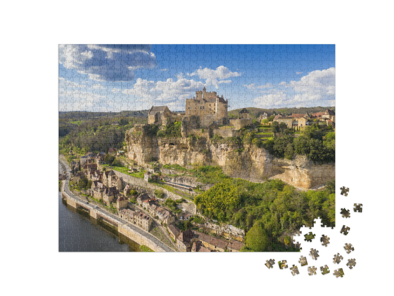 Puzzle de 1000 pièces « une vue aérienne du village de beynac-et-cazenac, dordogne, france. »