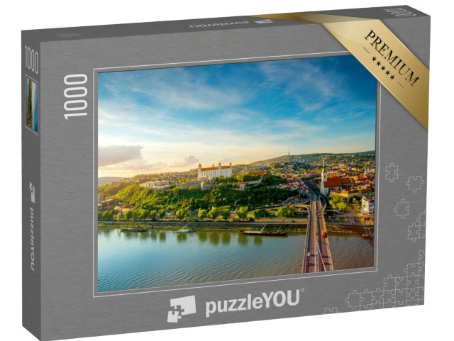 Puzzle de 1000 pièces « Vue sur la vieille ville de Bratislava en Slovaquie »