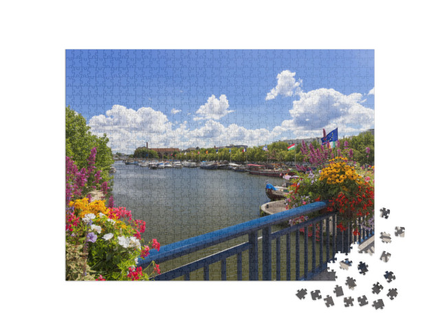 Puzzle de 1000 pièces « Pont sur la Meurthe à Nancy, France. »