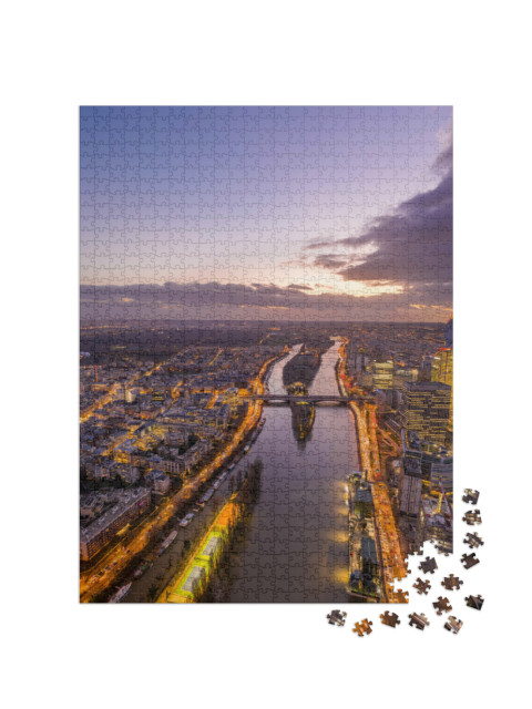 Puzzle de 1000 pièces « La Seine à côté du complexe de gratte-ciel La Défense au coucher du soleil »