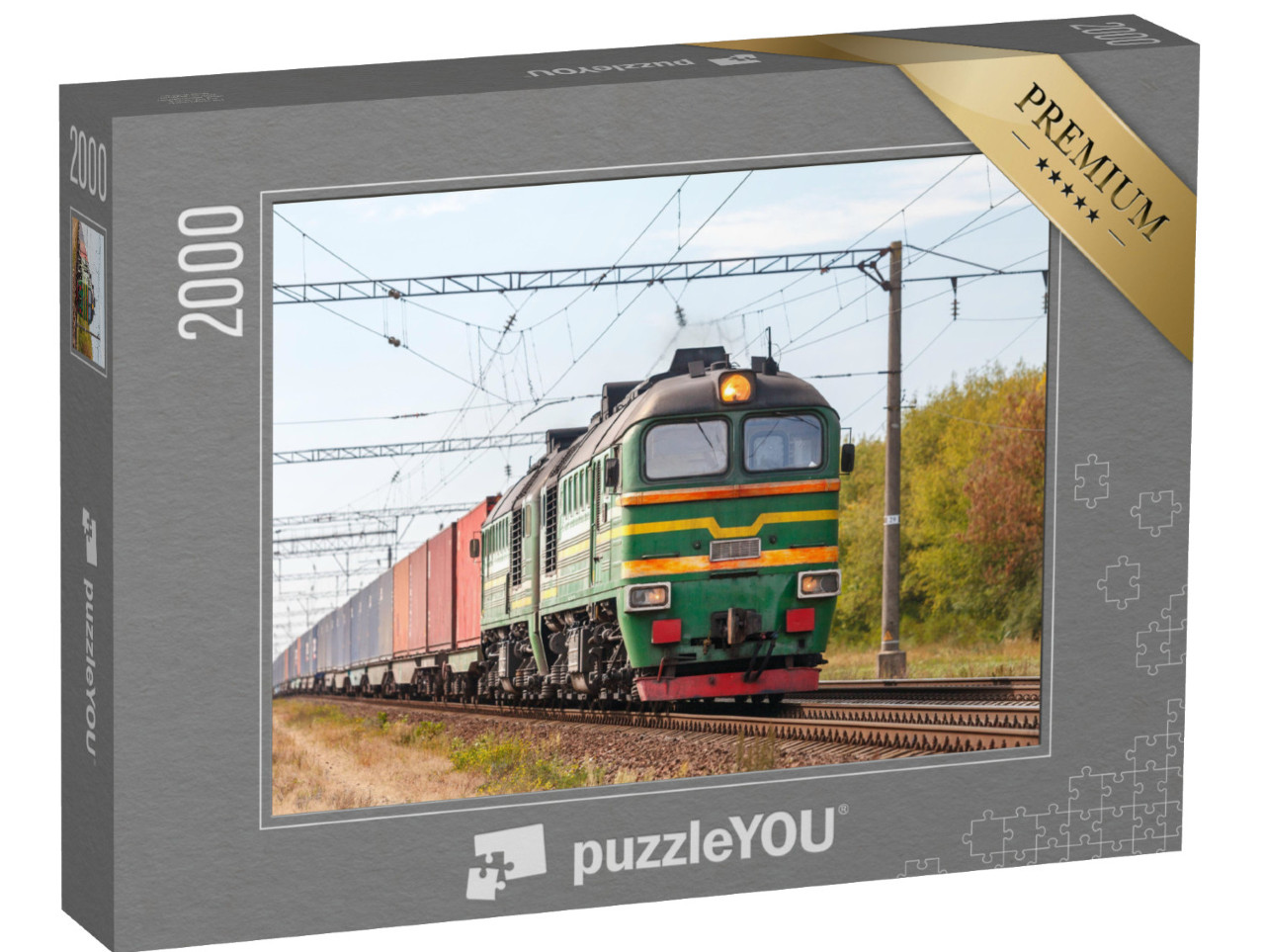 Puzzle de 2000 pièces « Une puissante locomotive diesel verte 2M62 tire un train de marchandises »