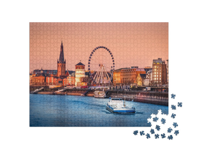 Puzzle de 1000 pièces « Vue du soir sur le Rhin et la vieille ville de Düsseldorf, Allemagne »