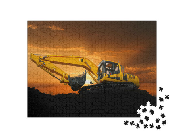 Puzzle de 1000 pièces « Pelleteuse Crawler sur un chantier au coucher du soleil »