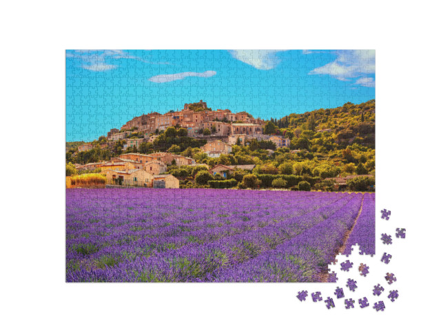 Puzzle de 1000 pièces « Simiane la Rotonde : village plein de lavande, Provence, France »