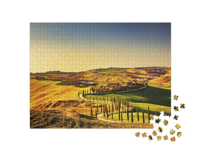 Puzzle de 1000 pièces « Coucher de soleil sur la Toscane avec des cyprès, Italie »