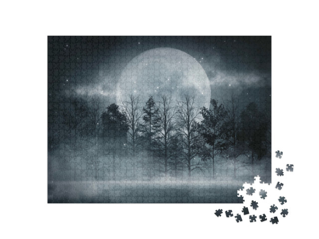 Puzzle de 1000 pièces « Une pleine lune géante au-dessus d'une forêt lugubre »