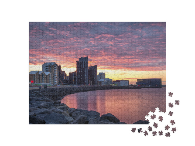Puzzle de 1000 pièces « Coucher de soleil sur Reykjavik »