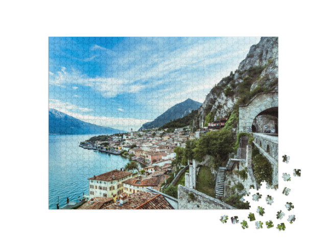 Puzzle de 1000 pièces « Magnifique panorama de Limone sul Garda sur le lac de Garde »