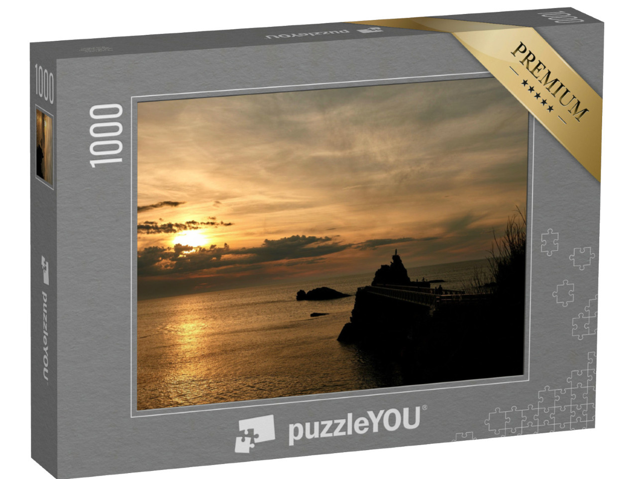Puzzle de 1000 pièces « Coucher de soleil et rocher de la Vierge à Biarritz. France, Nouvelle aquitaine, Pays basque, FRA. »