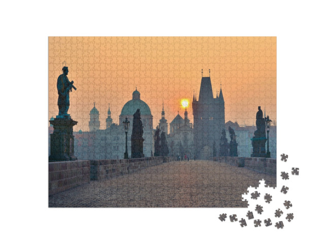 Puzzle de 1000 pièces « Lever de soleil sur Prague - vue depuis le pont Charles »