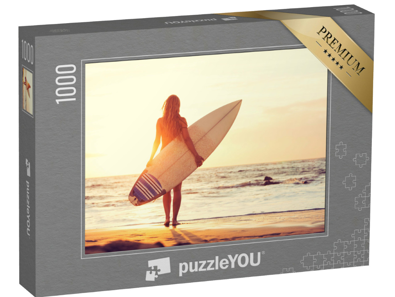 Puzzle de 1000 pièces « Surfeuse sur la plage au coucher du soleil »