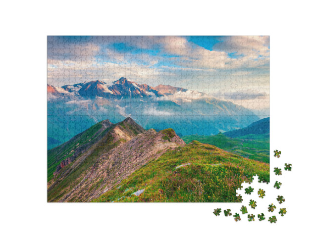 Puzzle de 1000 pièces « Matin d'été au Grossglockner : route des hautes Alpes, Salzbourg, Autriche »