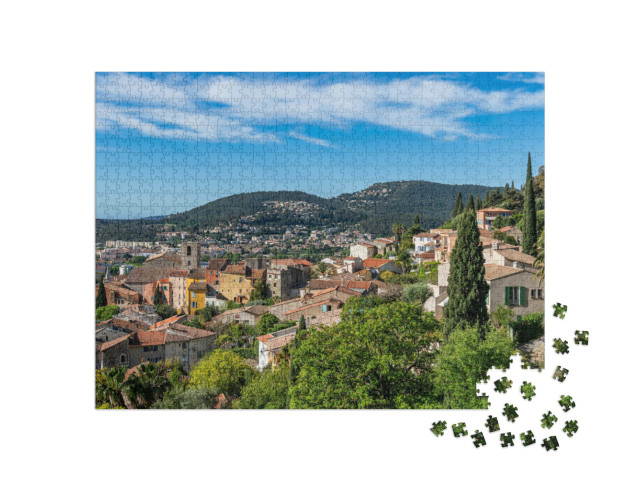 Puzzle de 1000 pièces « Vue sur la vieille ville et l'église Saint-Paul de Hyères (Hyères), France »