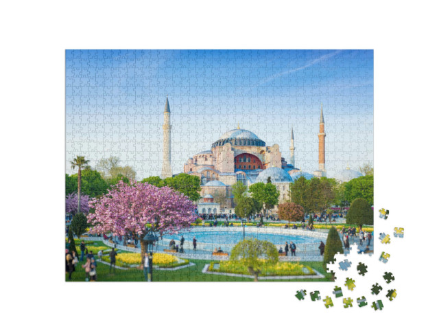 Puzzle de 1000 pièces « Quartier de Sultanahmet à Istanbul, Turquie. À proximité, la célèbre basilique Sainte-Sophie. »