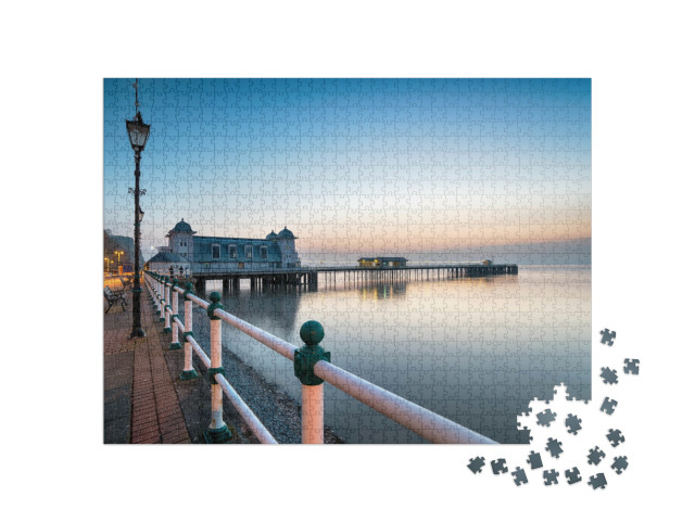 Puzzle de 1000 pièces « A l'aube sur la jetée de Penarth près de Cardiff, Pays de Galles »