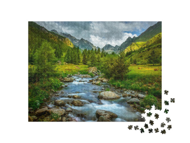 Puzzle de 1000 pièces « Paysage de montagne avec vallée et rivière »