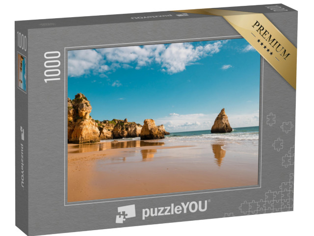 Puzzle de 1000 pièces « Arches de falaises rocheuses sur la plage de Marinha, Algarve, Portugal »