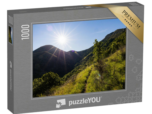 Puzzle de 1000 pièces « Un soleil radieux sur le sentier du Ranc de Banes, près de Sumène, dans le sud des Cévennes »