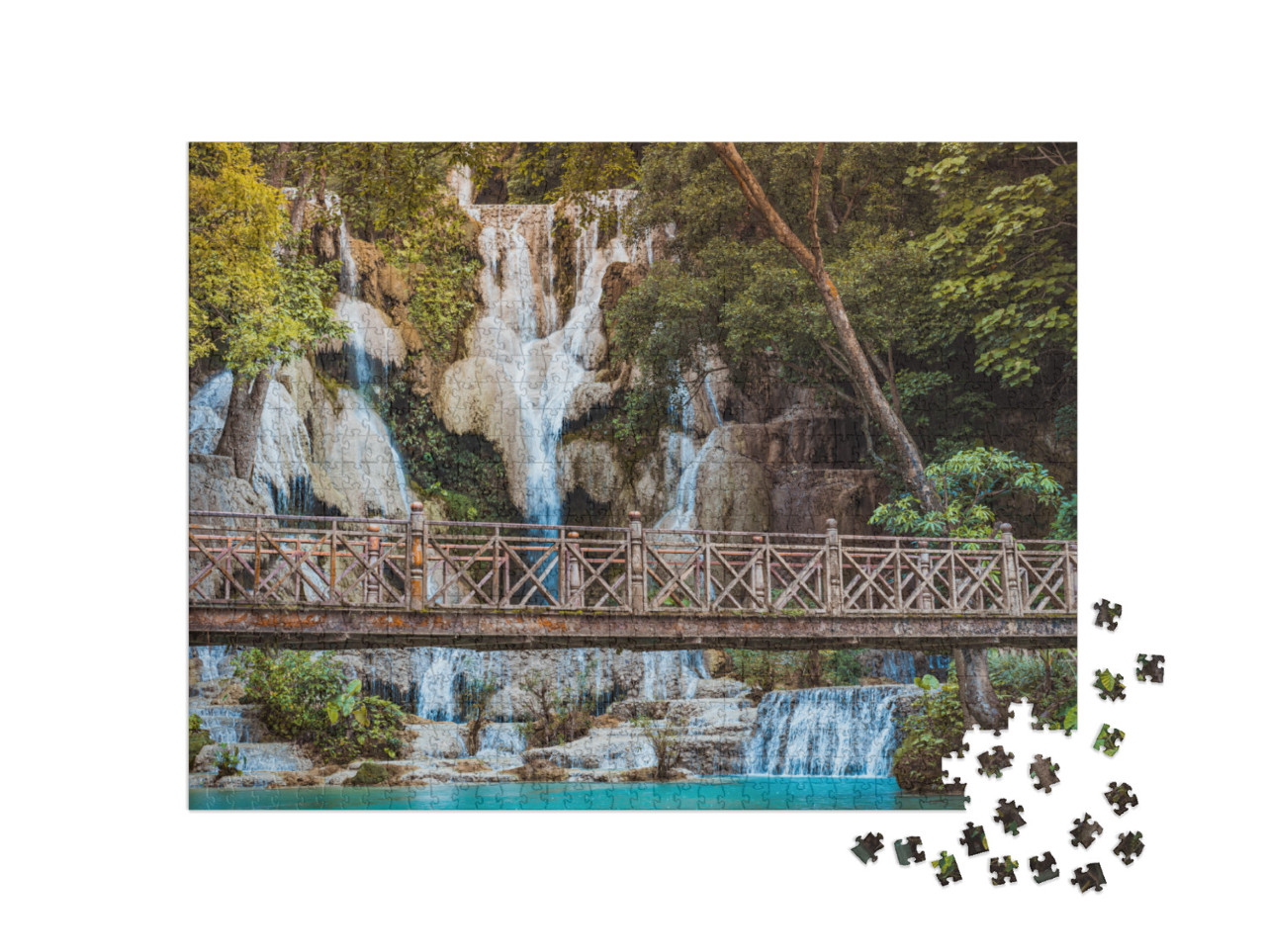 Puzzle de 1000 pièces « Vieux pont devant la cascade de Kuangsi à Luang Prabang, Laos »