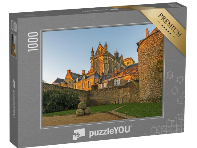 Puzzle de 1000 pièces « La cathédrale Saint Julian de Le Mans vue de l'est dans la lumière du matin, Pays de la Loire »