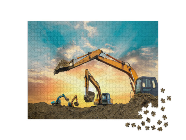Puzzle de 1000 pièces « Des pelleteuses travaillent sur le chantier au coucher du soleil »