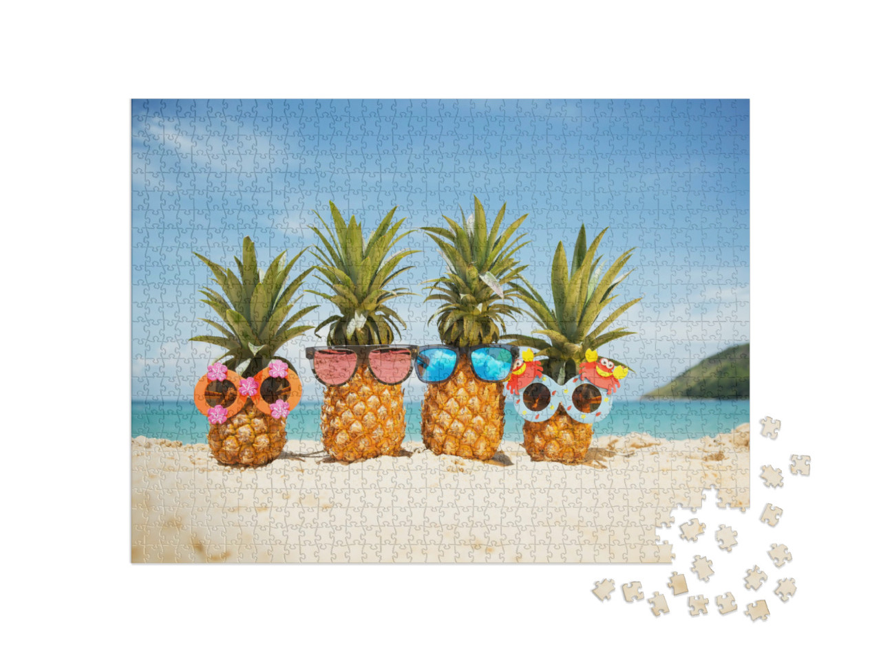 Puzzle de 1000 pièces « Des ananas cools avec des lunettes de soleil à la plage »