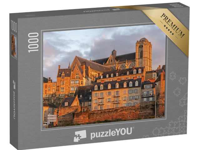 Puzzle de 1000 pièces « La ville historique du Mans vue en soirée depuis le quai de la Sarthe, Pays de la Loire »