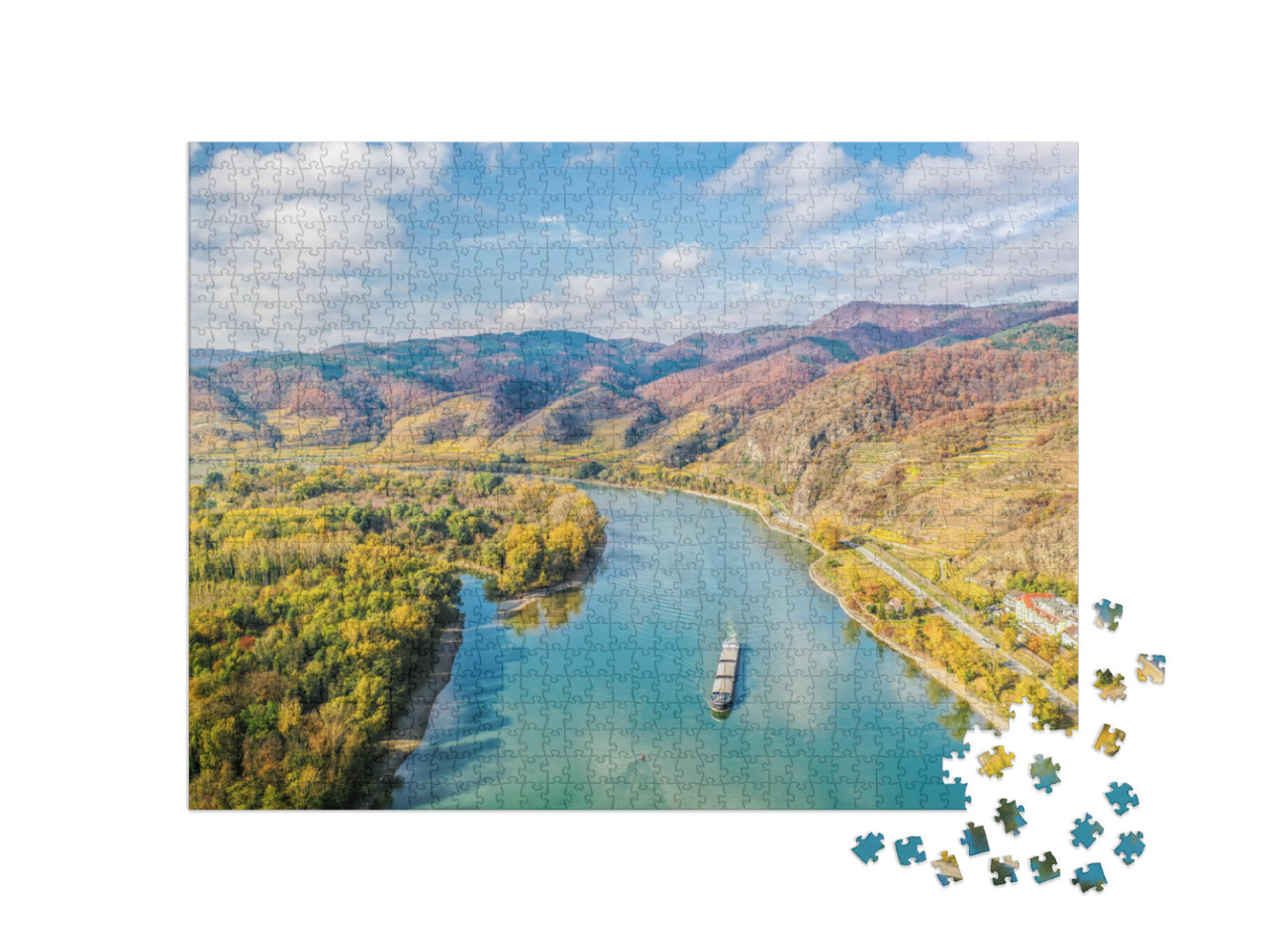 Puzzle de 1000 pièces « Panorama de la vallée de la Wachau avec bateau sur le Danube »