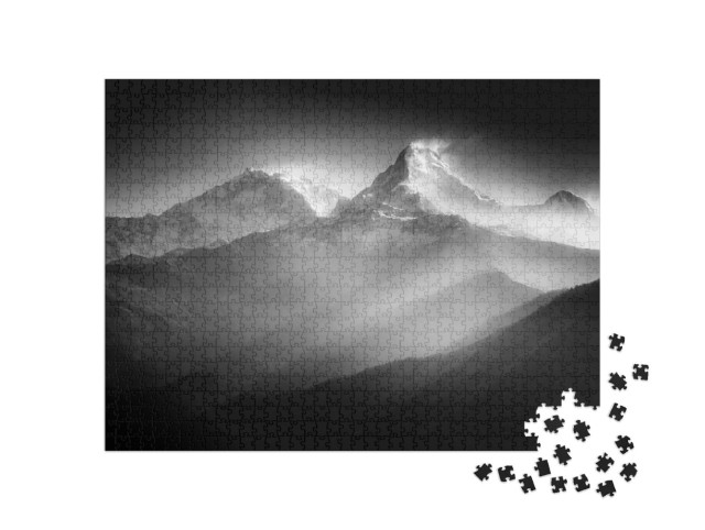 Puzzle de 1000 pièces « Majestueuses montagnes Annapurna, noir et blanc »