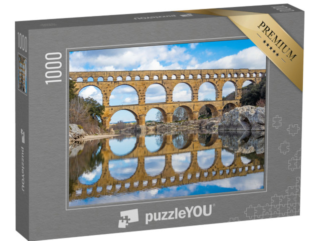 Puzzle de 1000 pièces « Pont du Gard, ancien pont-aqueduc romain à Vers-Pont-du-Gard dans le sud de la France »