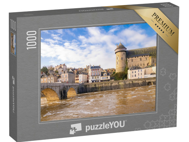 Puzzle de 1000 pièces « Laval, belle ville française, panorama du fleuve et maisons typiques du vieux centre »