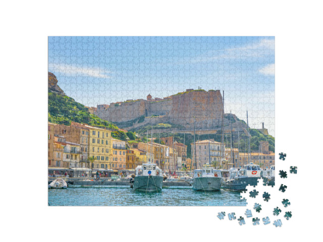 Puzzle de 1000 pièces « Le port de Bonifacio et l'église Saint-Jean-Baptiste à Bastia, Corse »