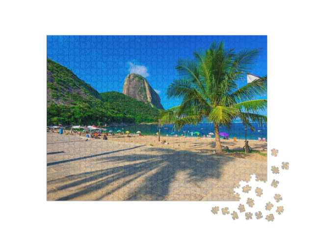 Puzzle de 1000 pièces « Montagne du Pain de Sucre et plage de Vermelha, Rio de Janeiro, Brésil »