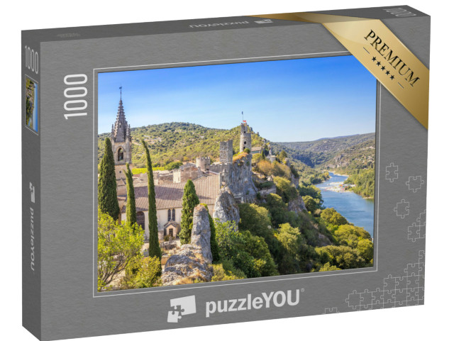 Puzzle de 1000 pièces « TitreÉglise Saint-Roch d'Aiguèze avec la rivière Ardèche en arrière-plan, France »