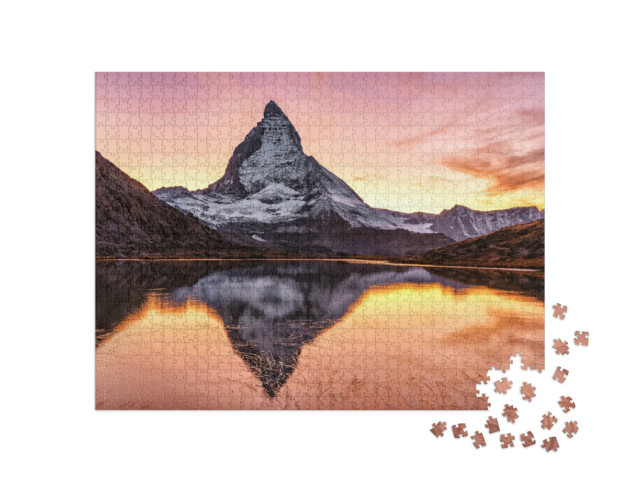 Puzzle de 1000 pièces « Splendide coucher de soleil sur le Cervin et le Riffelsee, Suisse »