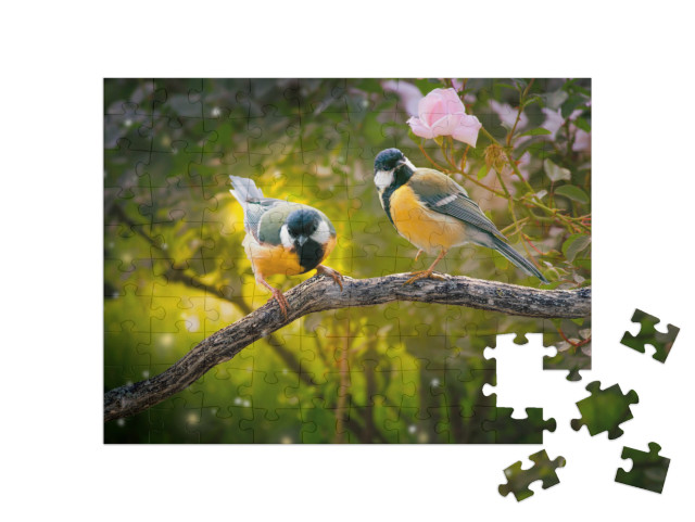 Puzzle de 100 pièces « Deux mésanges charbonnières dans la forêt des contes »