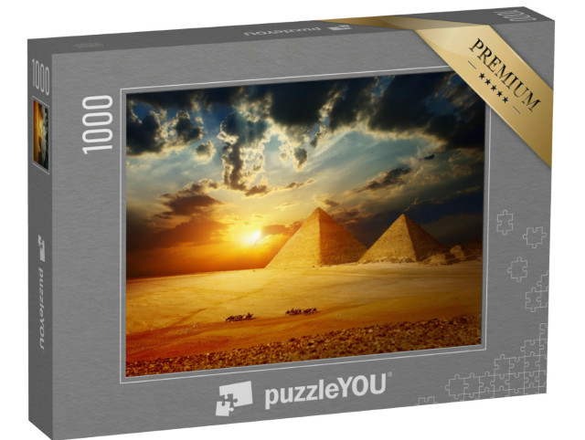 Puzzle de 1000 pièces « Pyramides en treillis et bédouins à dos de chameau, Égypte »