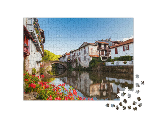 Puzzle de 1000 pièces « Pont sur la Nive à Saint Jean Pied de Port, Pays basque, France »
