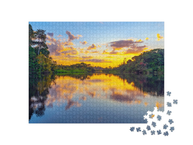 Puzzle de 1000 pièces « Coucher de soleil magique : jeu de couleurs dans la forêt tropicale amazonienne »