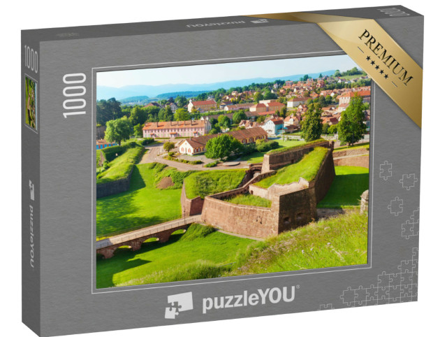 Puzzle de 1000 pièces « Vue de la ville de Belfort avec le célèbre mur de la citadelle »
