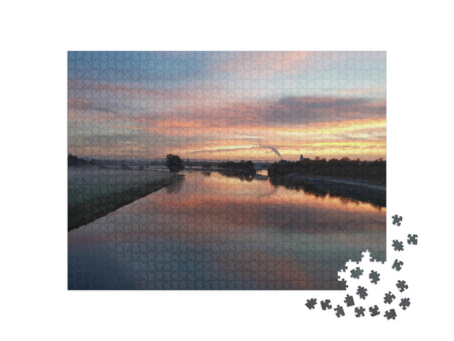 Puzzle de 1000 pièces « Lever de soleil à Dresde, vue sur l'Elbe dans le soleil du matin »