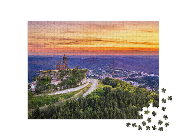 Puzzle de 1000 pièces « Chapelle Saint-Léonard sur le rocher du Dabo dans les Vosges - Moselle, France »
