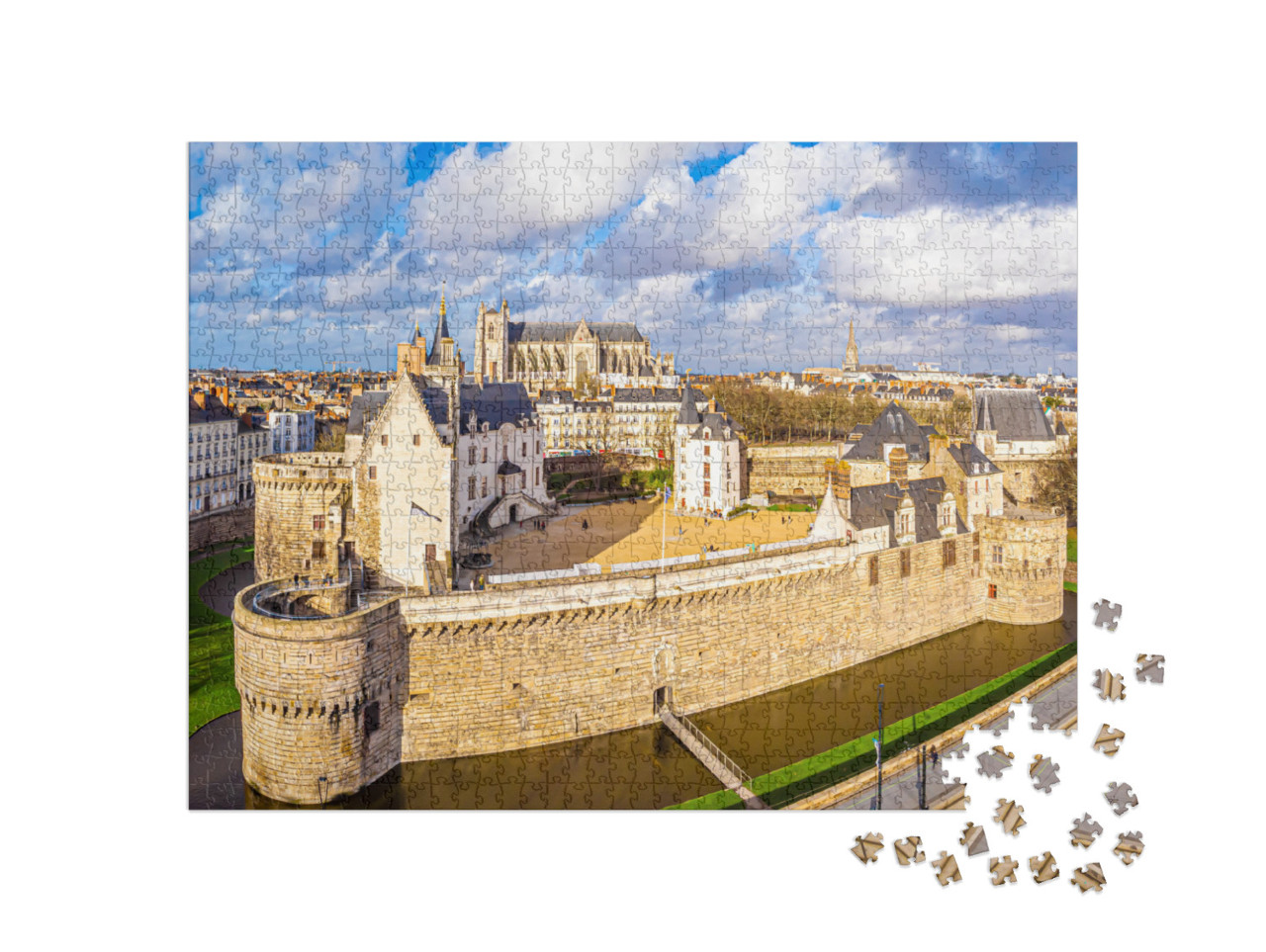 Puzzle de 1000 pièces « Vue aérienne du château de Nantes en France »