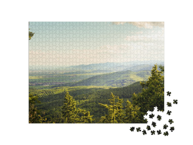 Puzzle de 1000 pièces « Belle chaîne de montagnes boisées des Vosges, dans l'est de la France. »