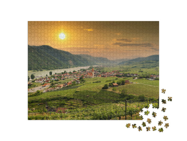Puzzle de 1000 pièces « Vue sur la vallée de la Wachau avec le Danube et la ville de Weißenkirchen »