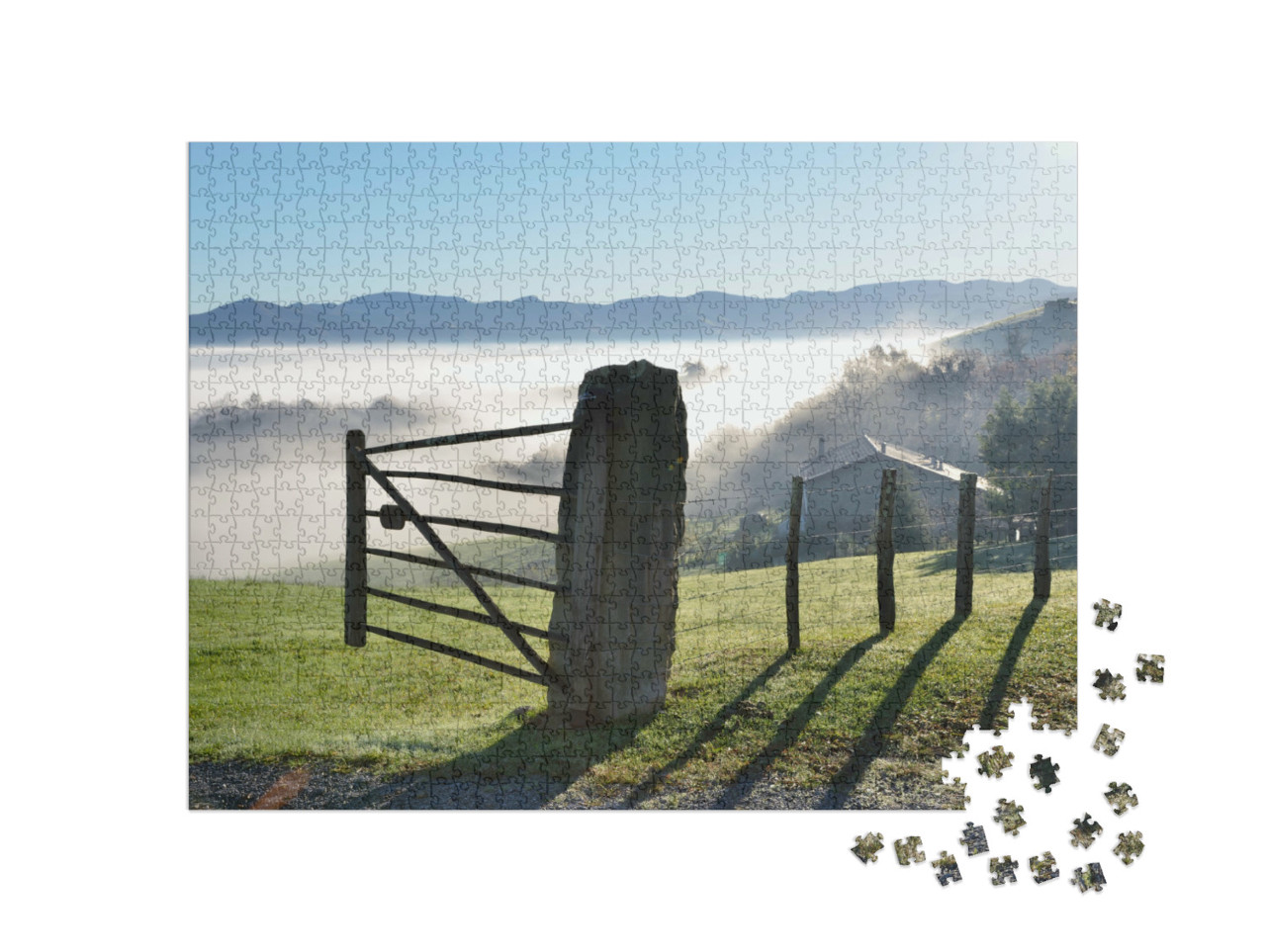 Puzzle de 1000 pièces « Sur la montagne boisée du Pays basque se trouve une ferme avec un pâturage verdoyant. »