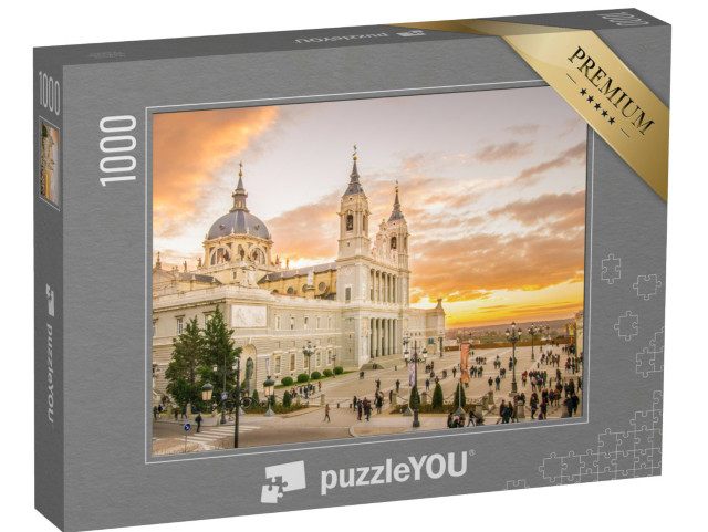Puzzle de 1000 pièces « Beaucoup d'architecture moderne : cathédrale de l'Almudena en Madrid, Espagne »