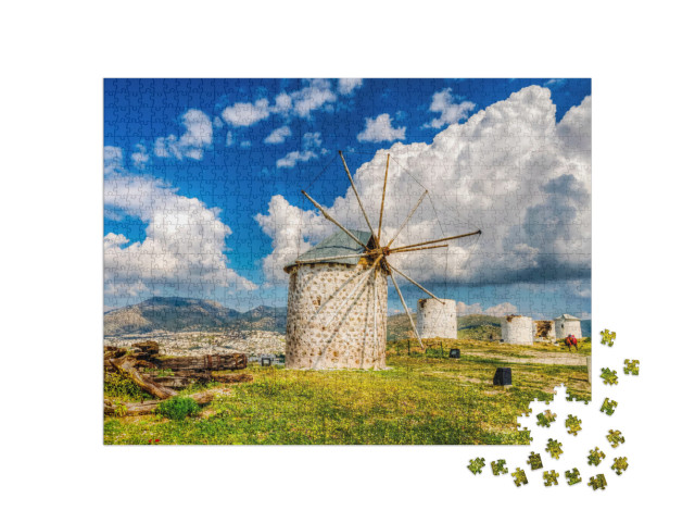 Puzzle de 1000 pièces « Moulins à vent de la ville de Bodrum, Turquie »